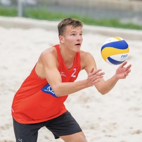 trenér Beach Service