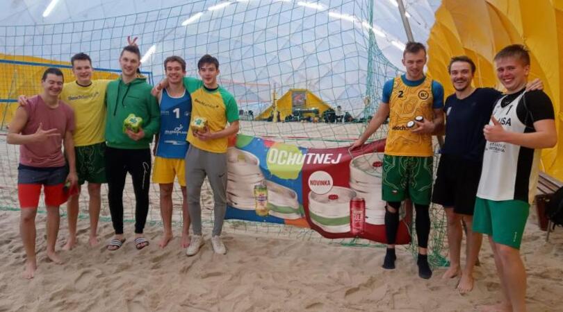 Série beach volejbalových zimních pohárů Beach Service v Plzni je téměř u konce